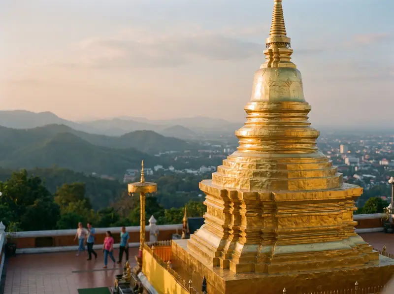 เจดีย์ทองวัดพระธาตุดอยสุเทพ